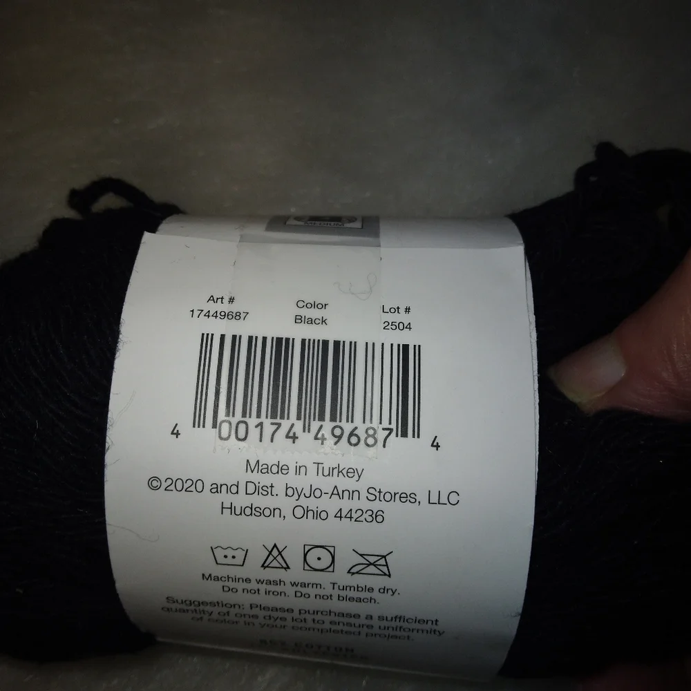 YARN Big Twist Cotton, 2.65 ounces in black